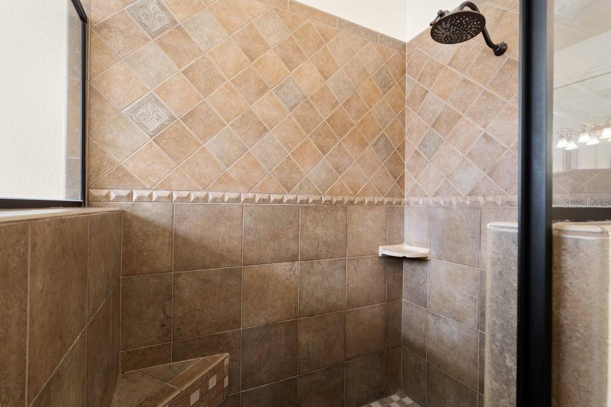 102 LAGARE ST