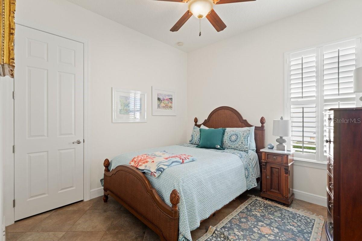 102 LAGARE ST