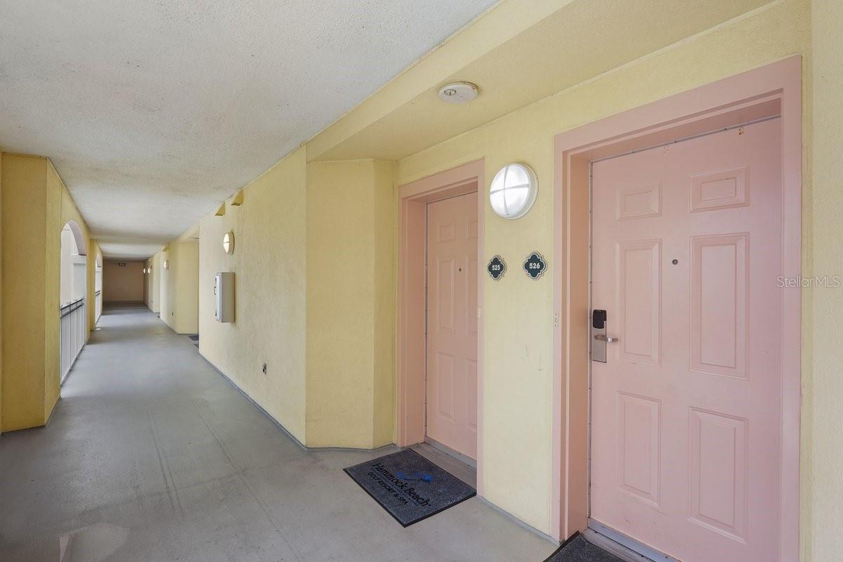 200 OCEAN CREST DR #526