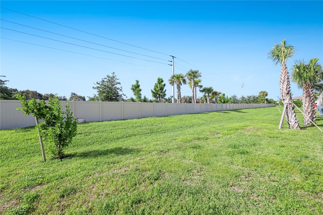 14207 Pine Lodge LN