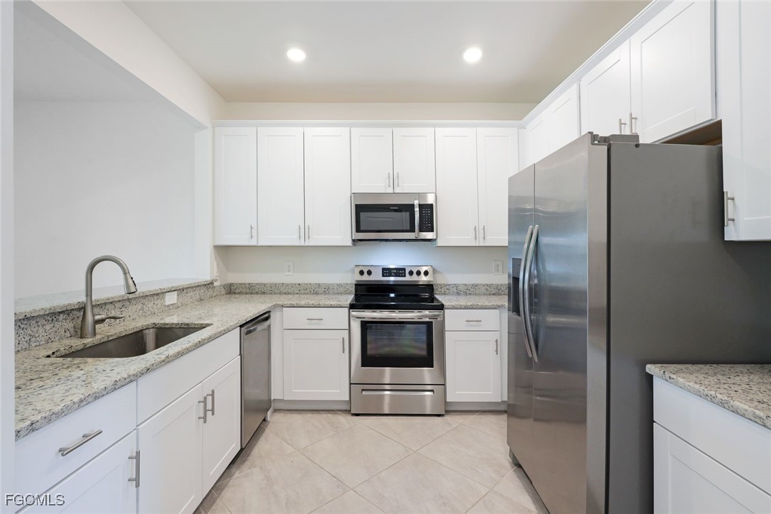 14207 Pine Lodge LN