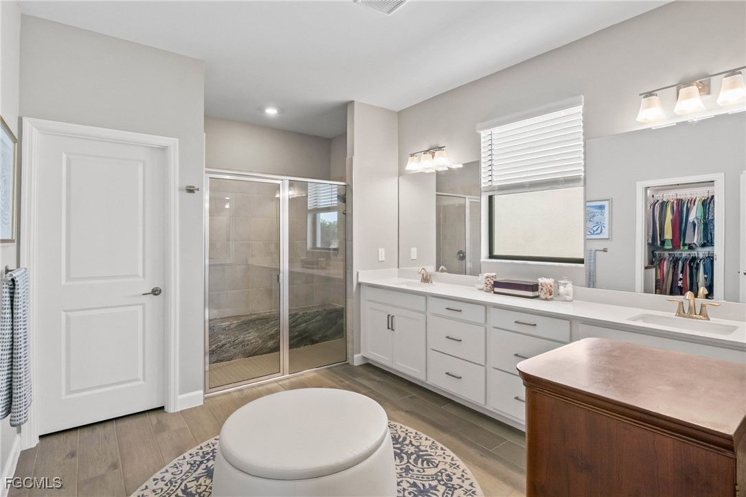 10853 Timber Creek DR