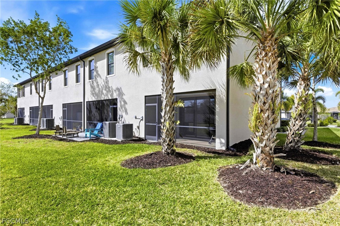 14089 Pine Lodge LN