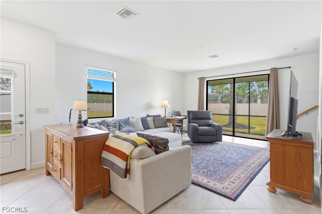 14089 Pine Lodge LN