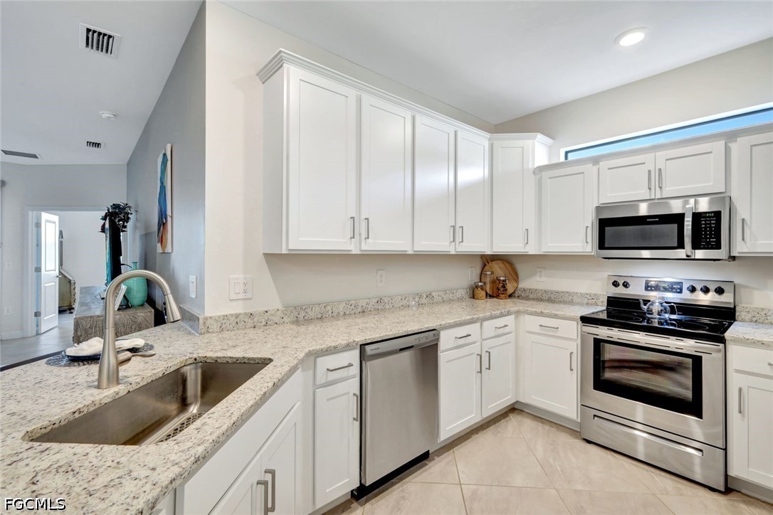 14022 Pine Lodge LN