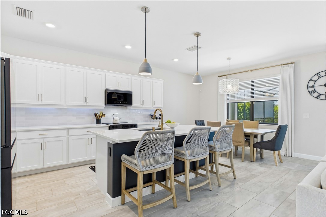 13883 Pine Lodge LN