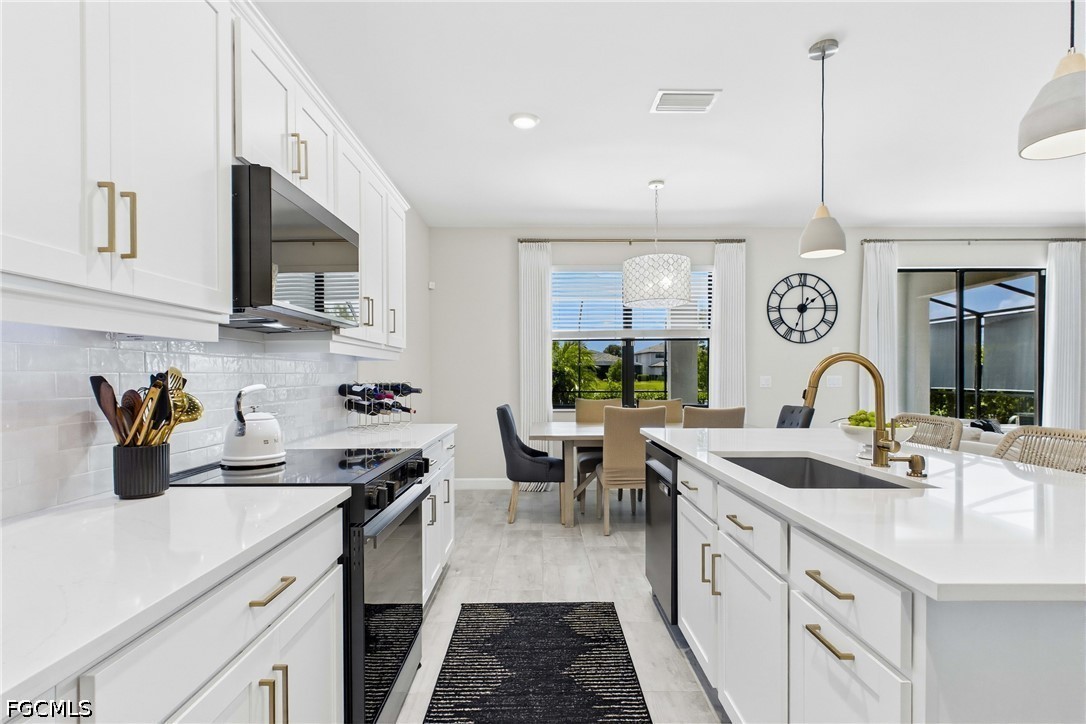 13883 Pine Lodge LN