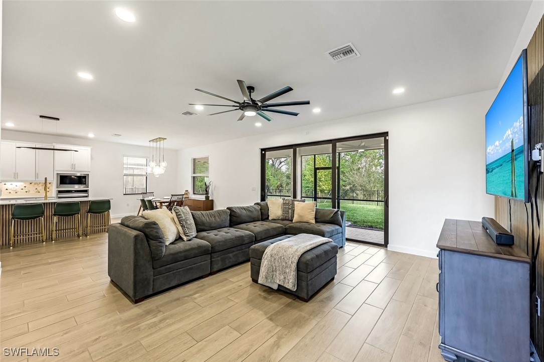 11035 Hanging Vine DR