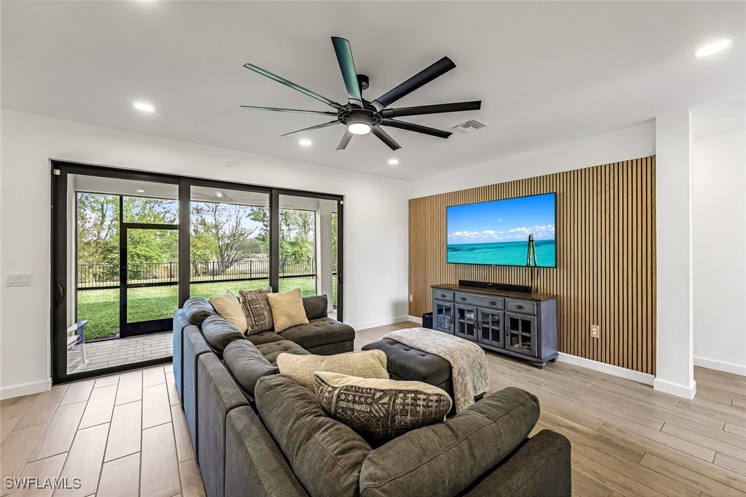 11035 Hanging Vine DR