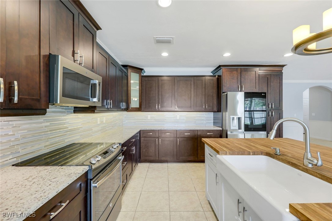 143 SW 29th ST