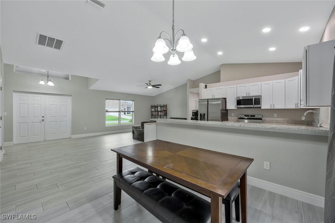 1417 Acacia AVE