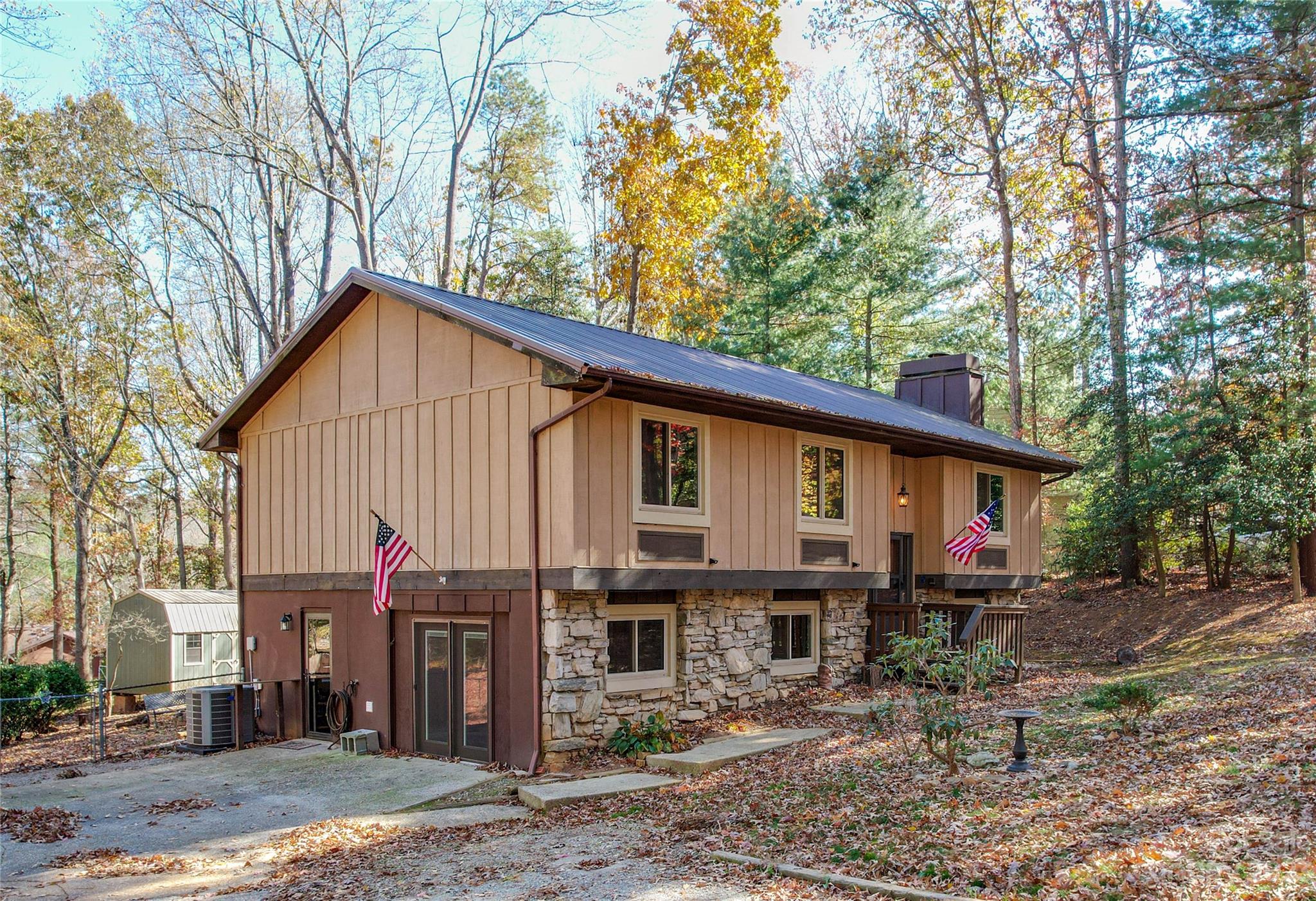 13 S Wildwood Lane