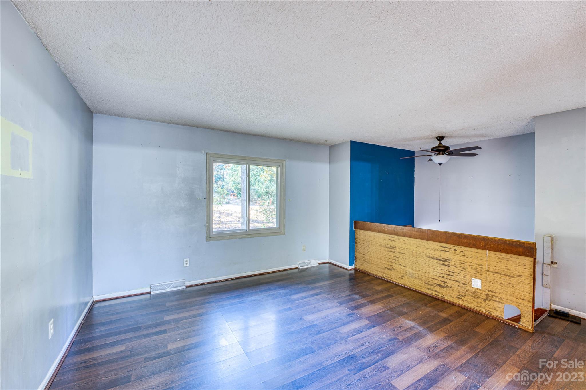13 S Wildwood Lane