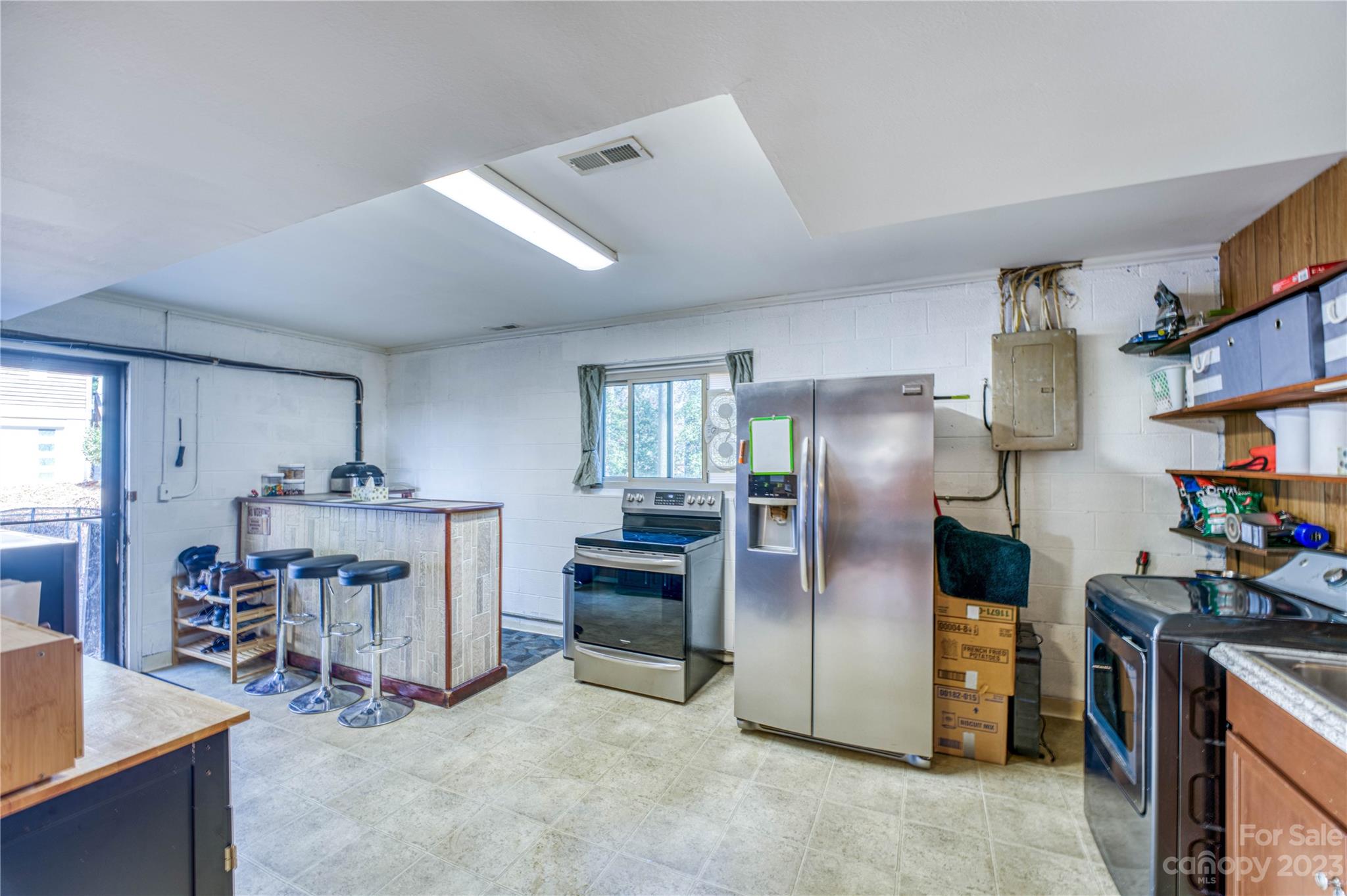 13 S Wildwood Lane