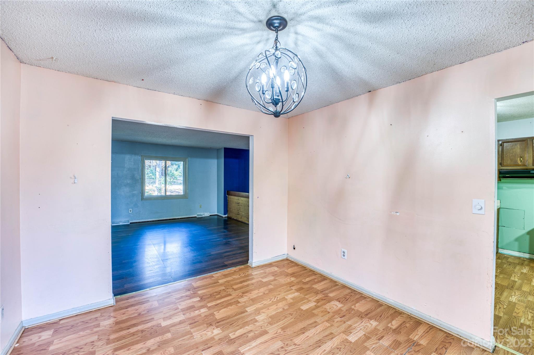 13 S Wildwood Lane
