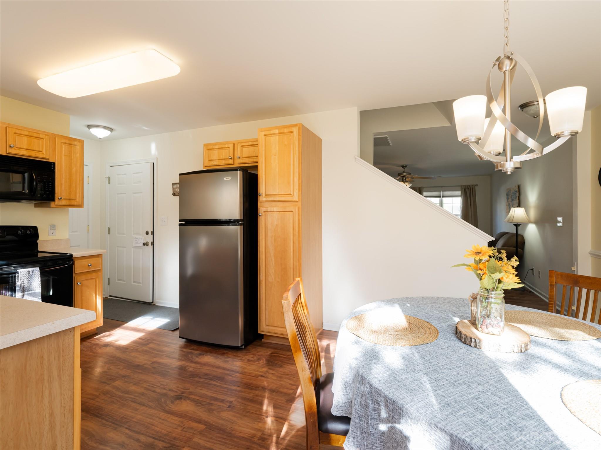 70 Old Salem Court Unit: 27