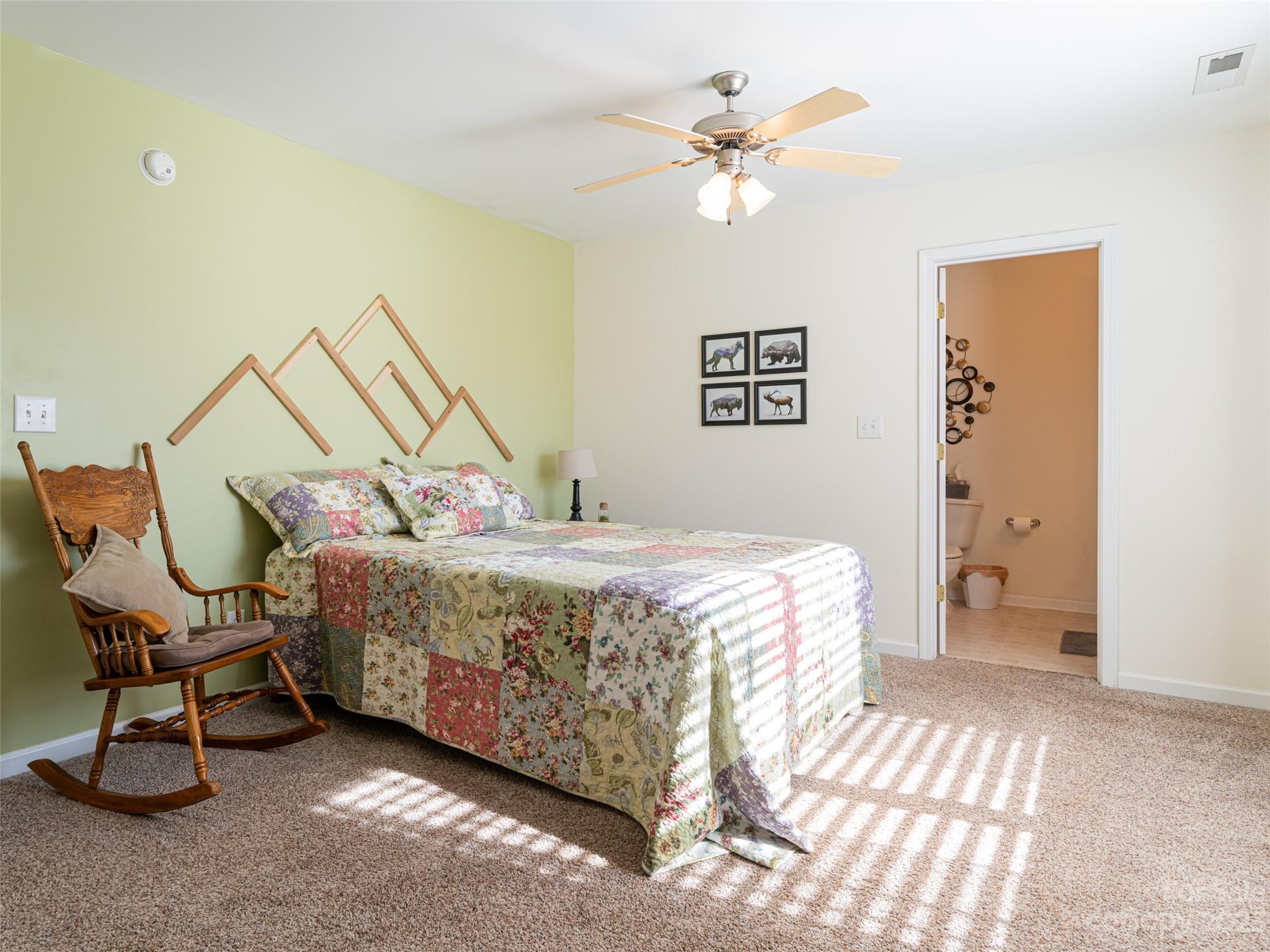 70 Old Salem Court Unit: 27