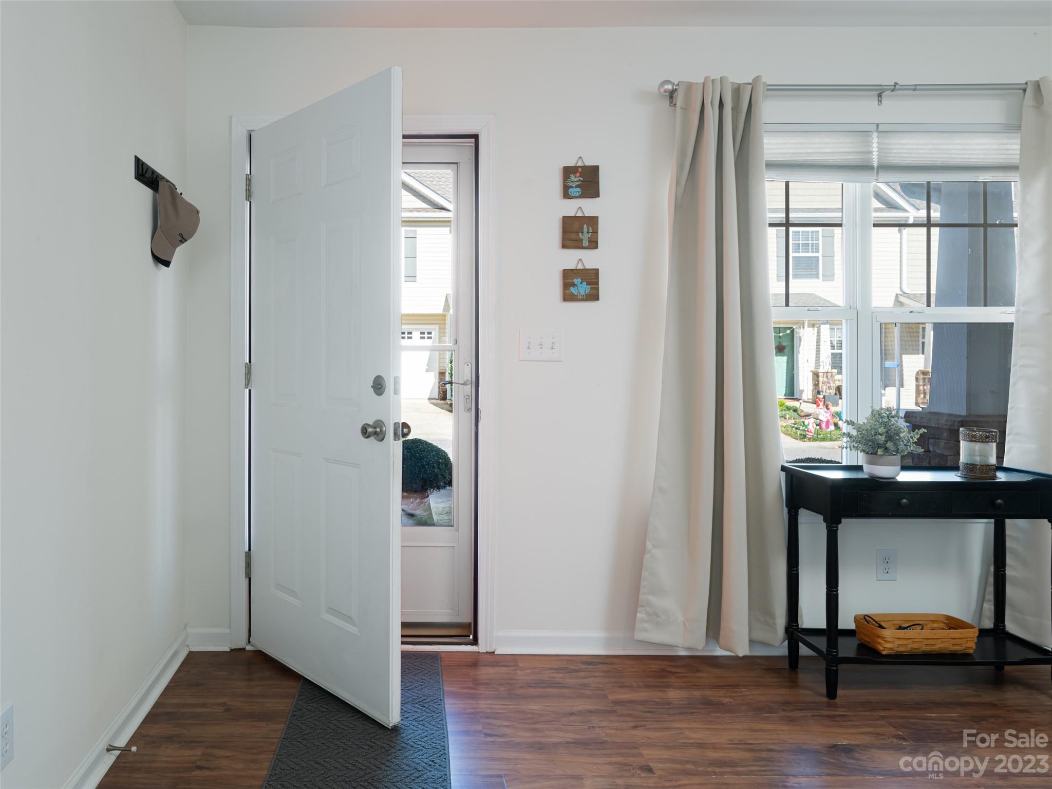 70 Old Salem Court Unit: 27