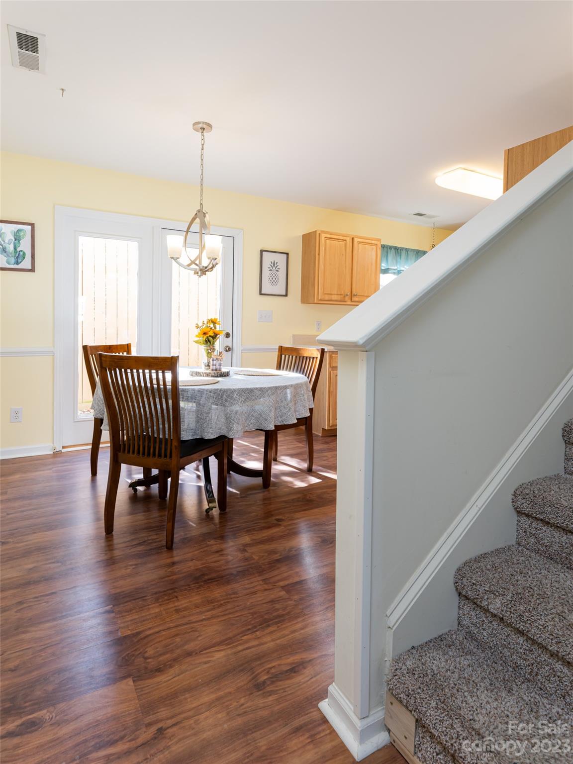 70 Old Salem Court Unit: 27