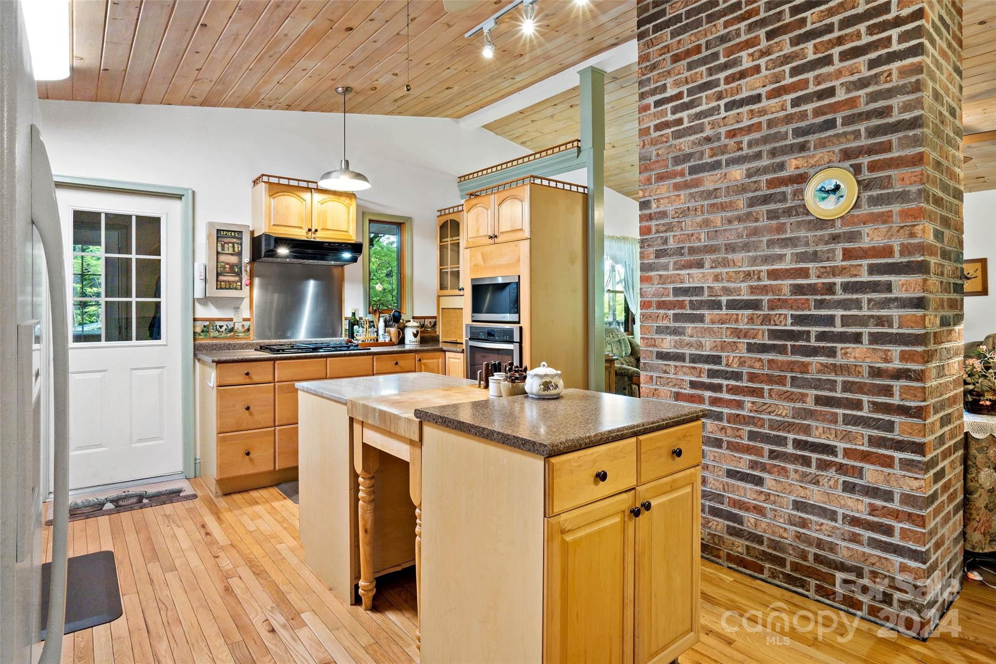 2500 Prices Creek Road