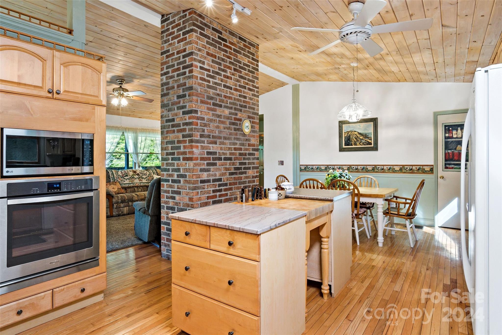 2500 Prices Creek Road