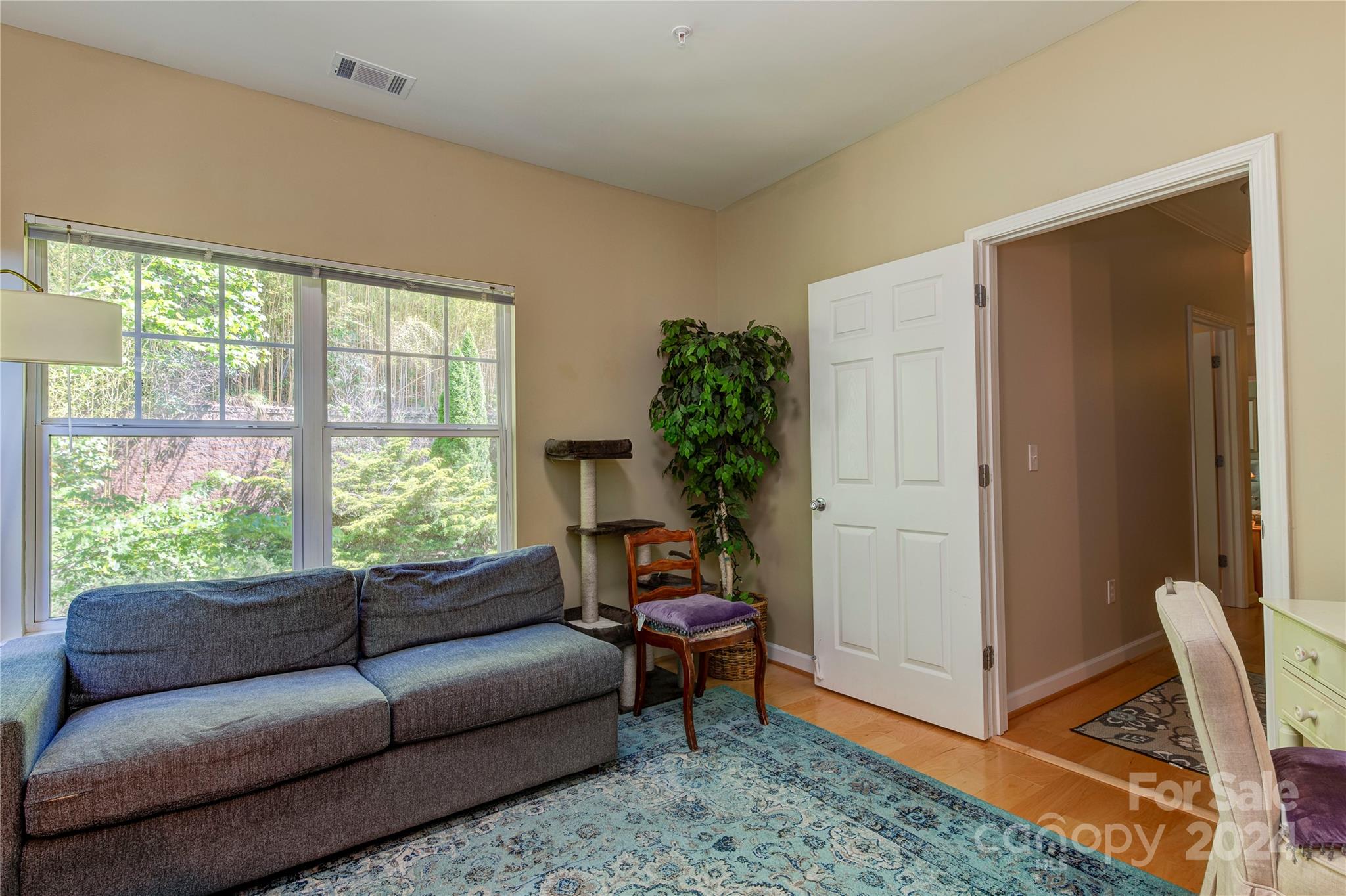 2000 Olde Eastwood Village Boulevard Unit: 201