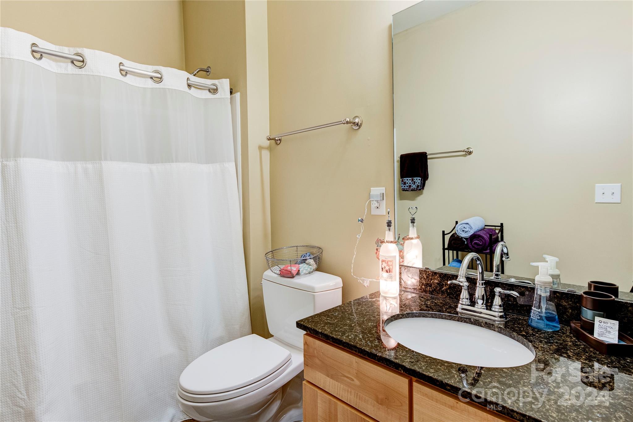 2000 Olde Eastwood Village Boulevard Unit: 201