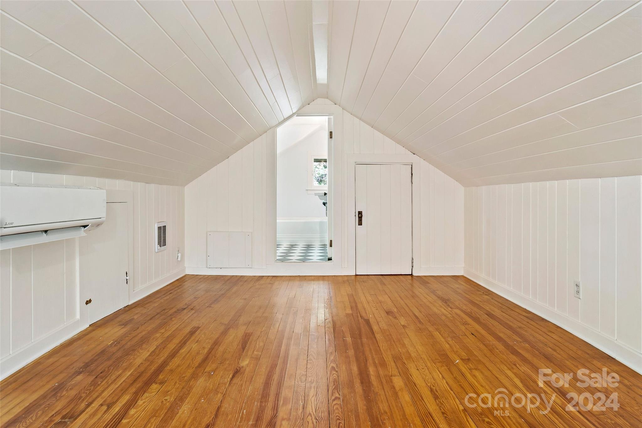 618 E Sunset Drive