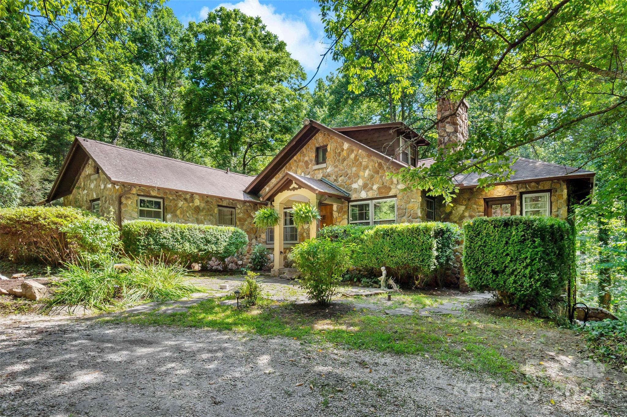 618 E Sunset Drive