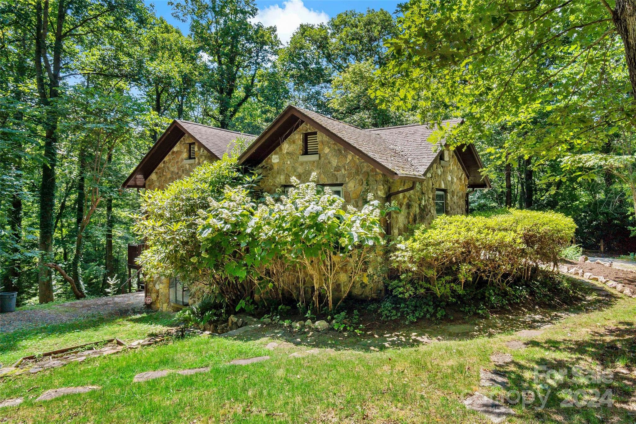 618 E Sunset Drive