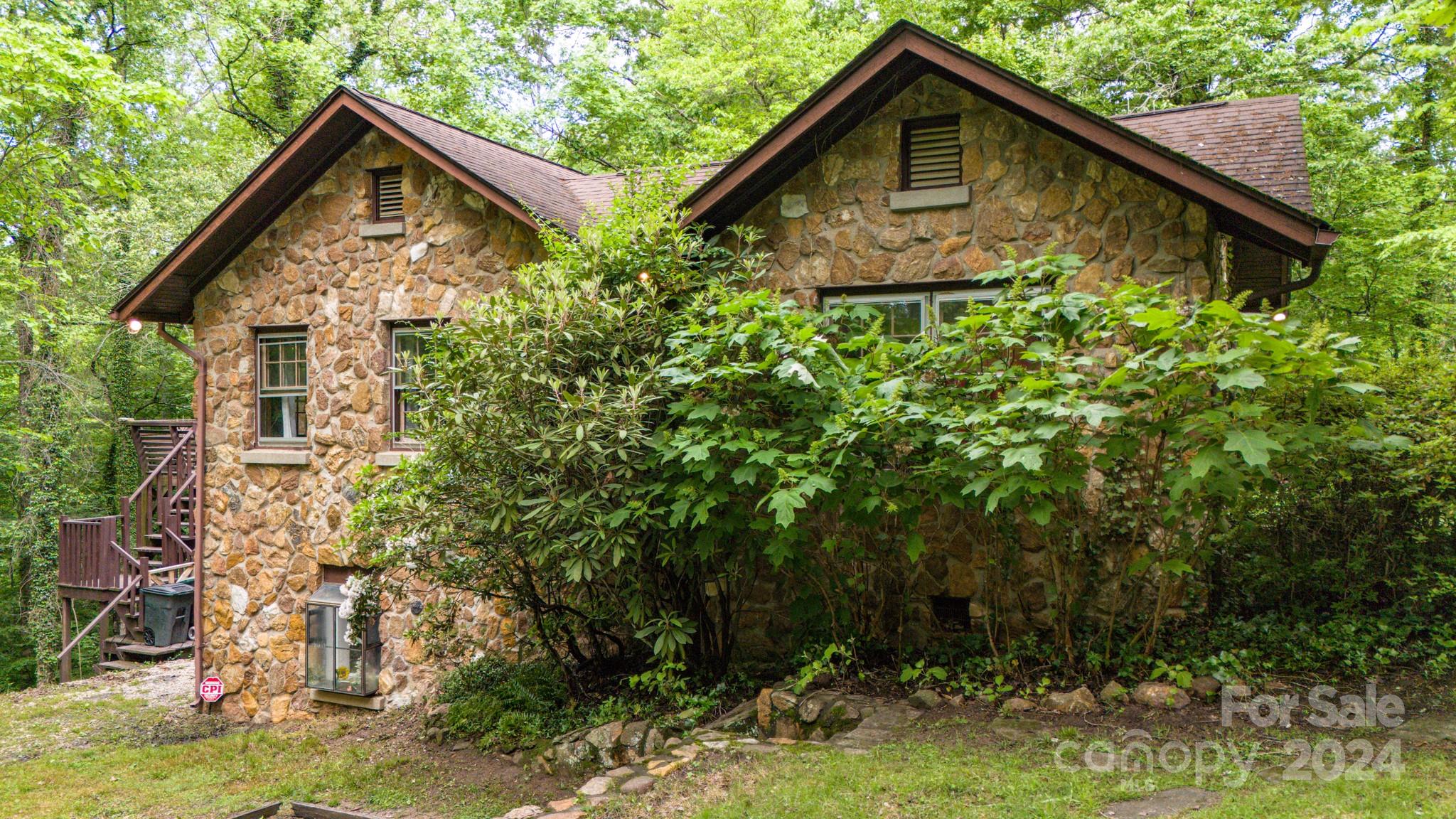 618 E Sunset Drive