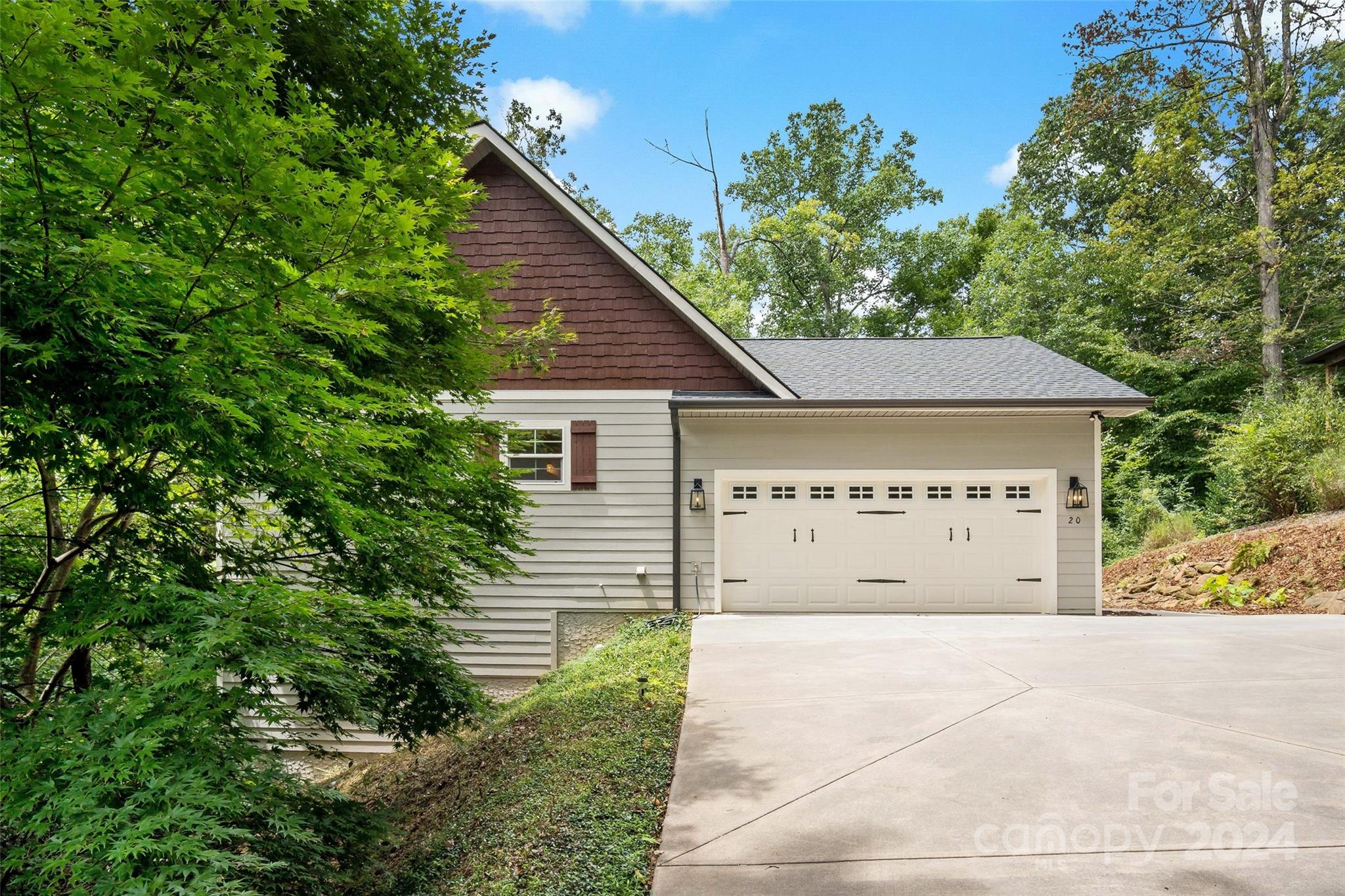 20 Stone Crest Mountain Drive