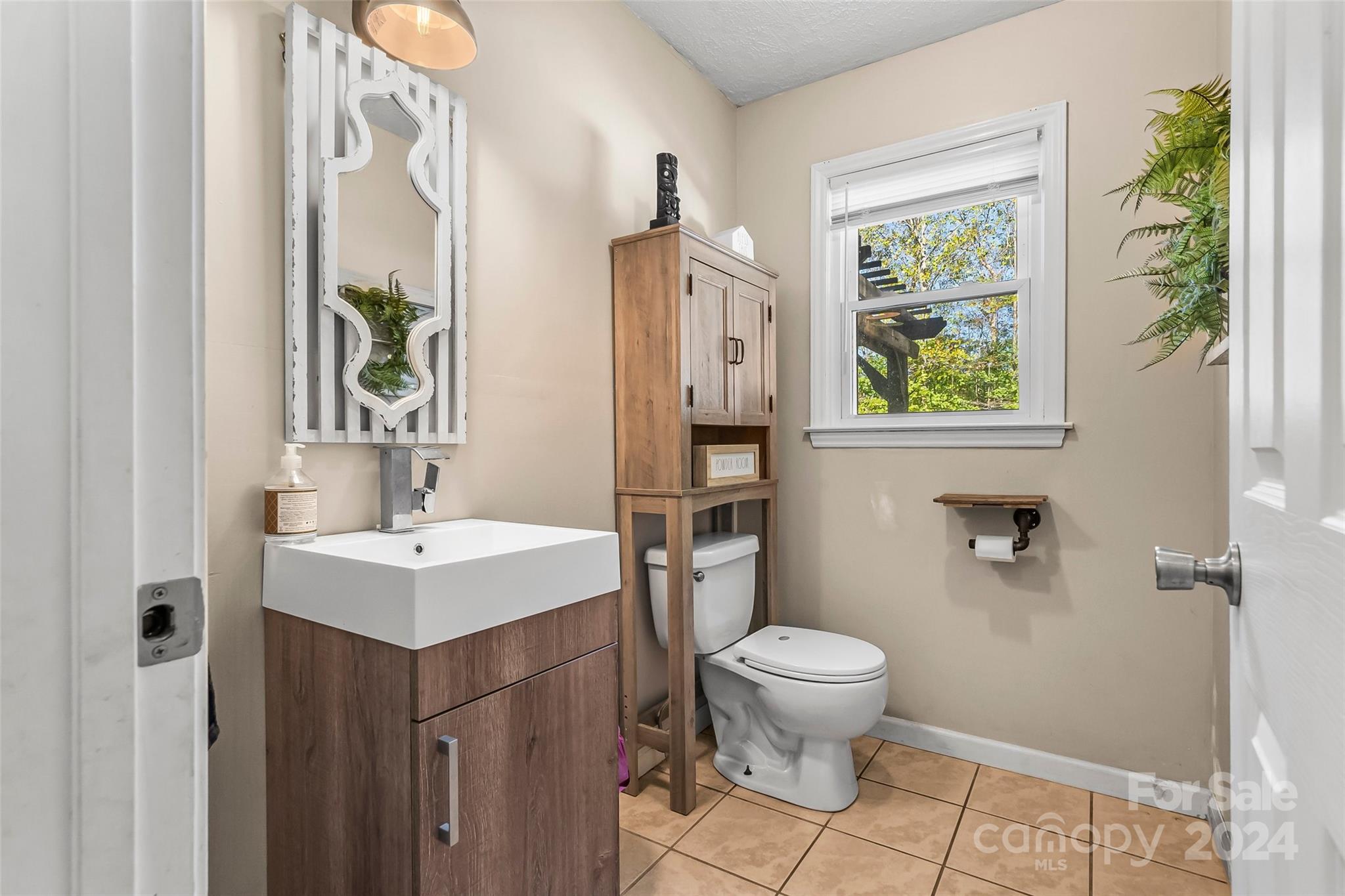 210 Woodside Drive