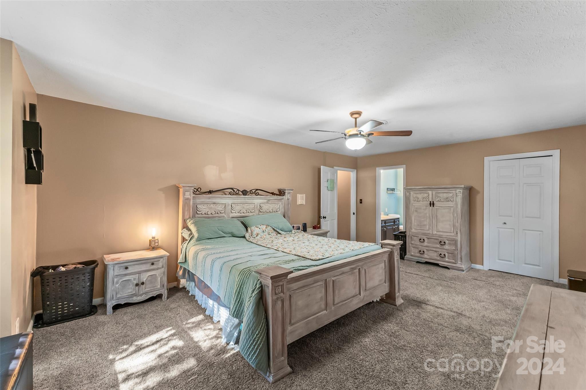 210 Woodside Drive