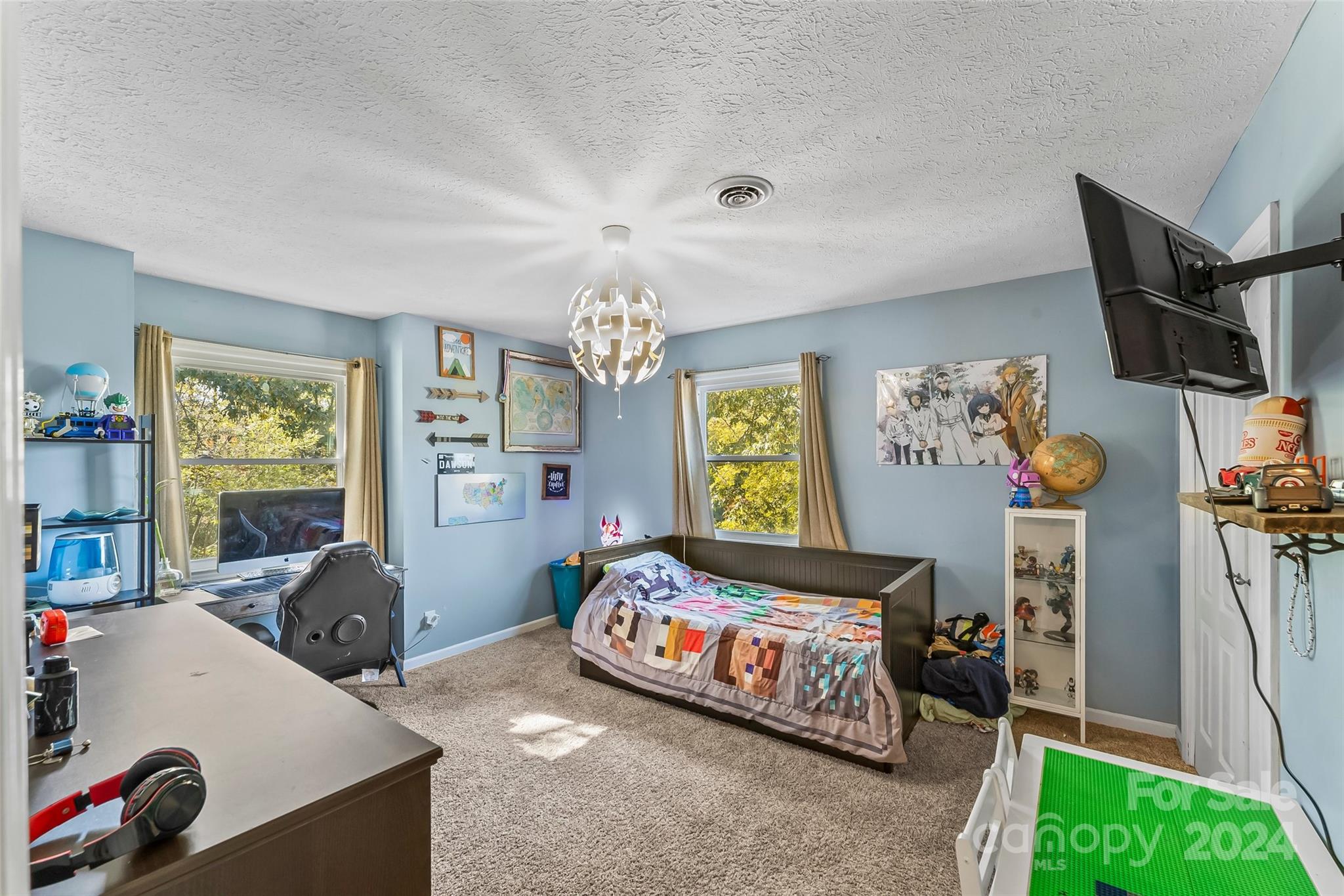 210 Woodside Drive