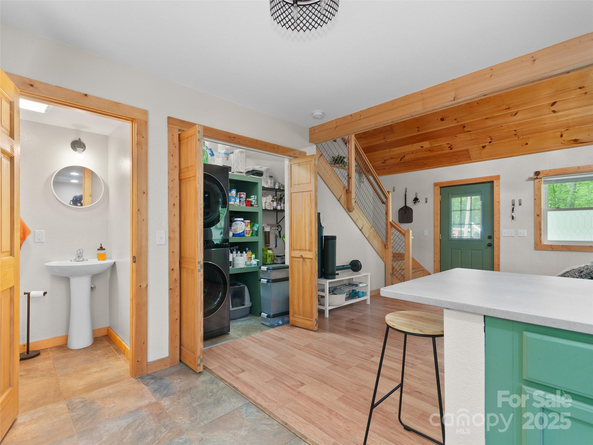 416 Secluded Cove