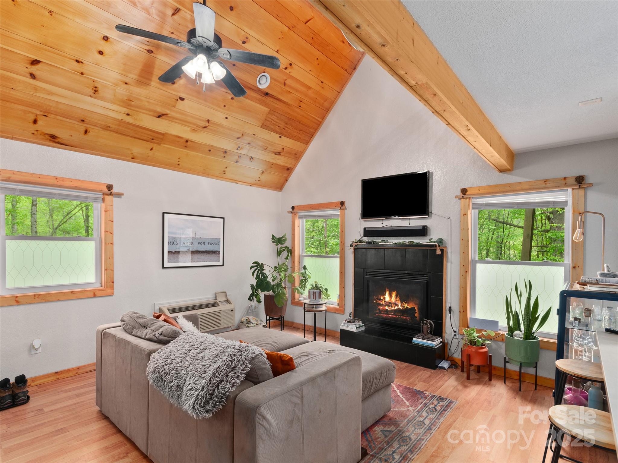416 Secluded Cove