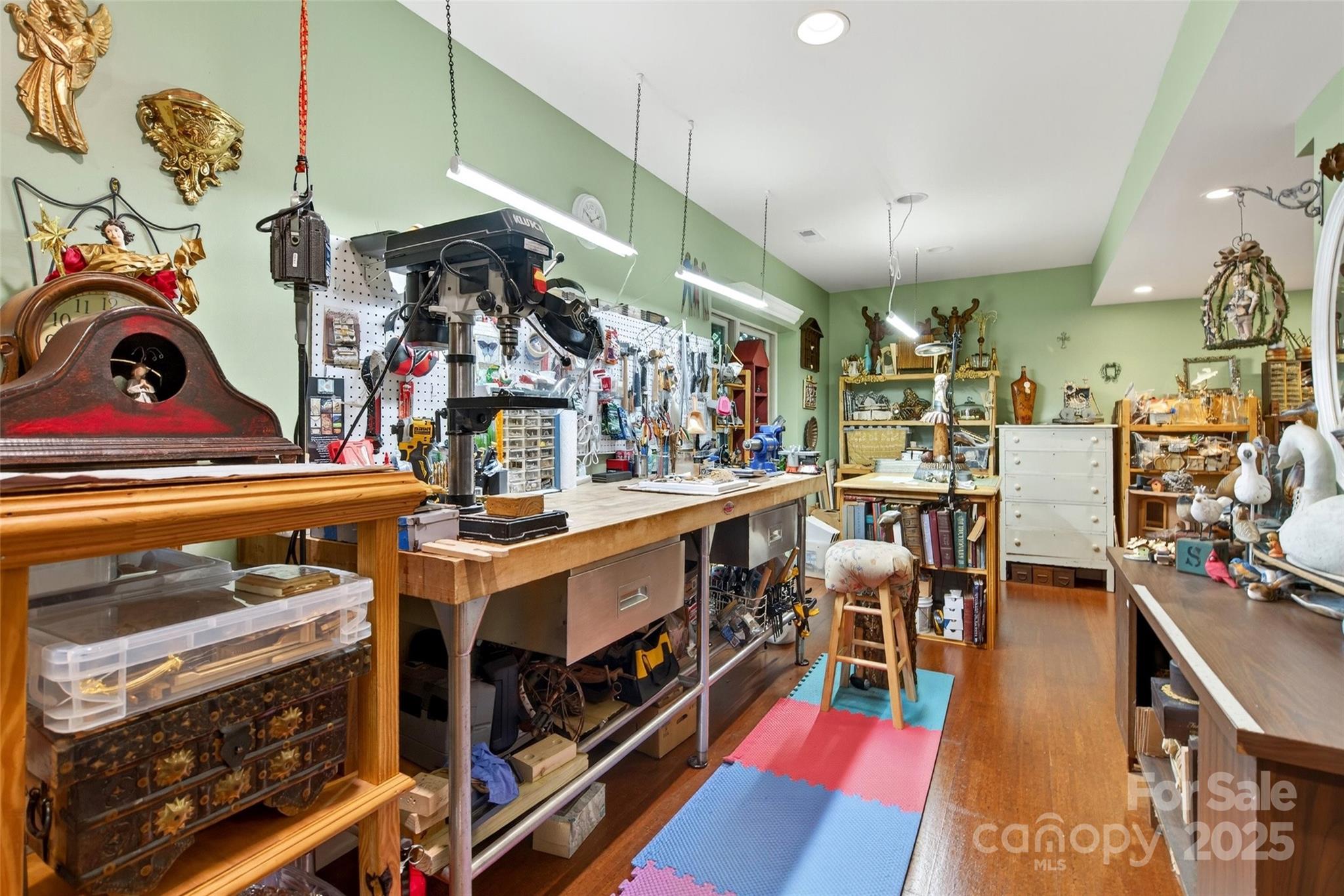 176 Fairview Forest Drive