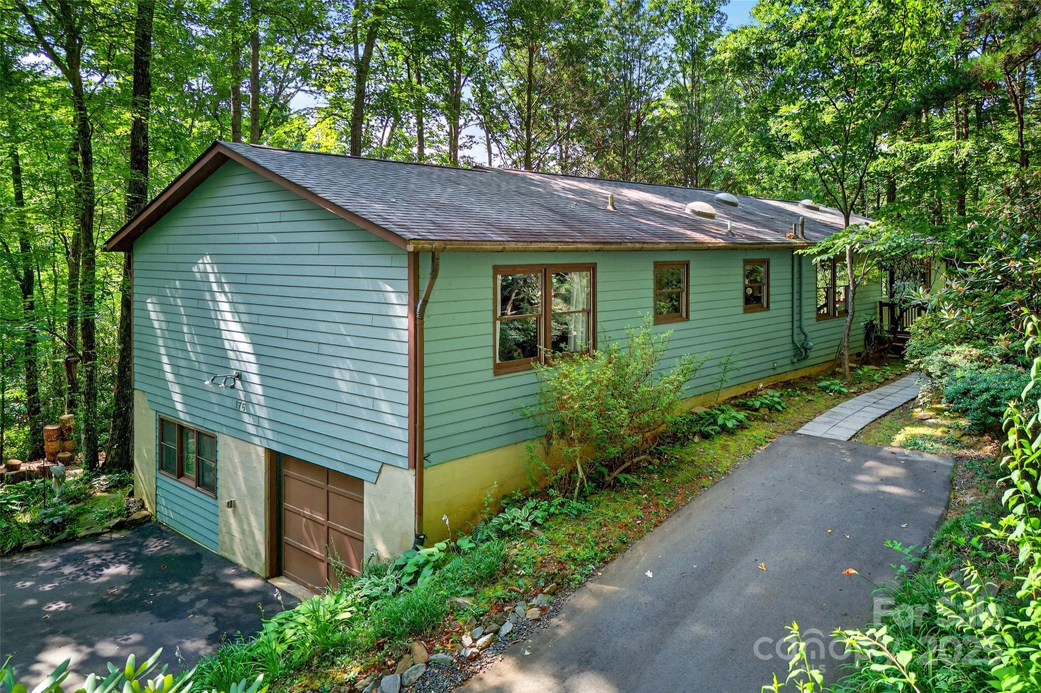 176 Fairview Forest Drive