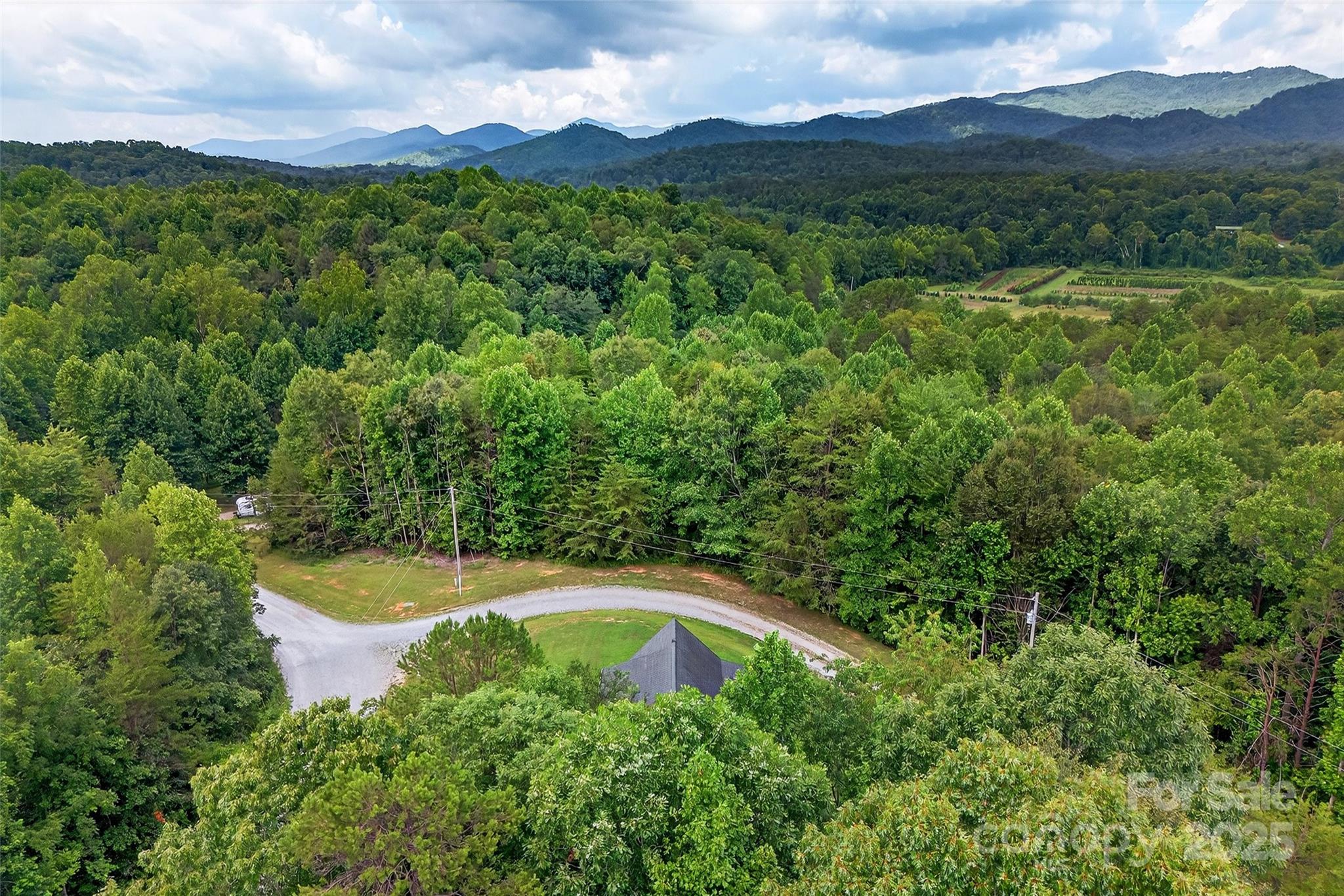 62 Ashe Bridge Road N