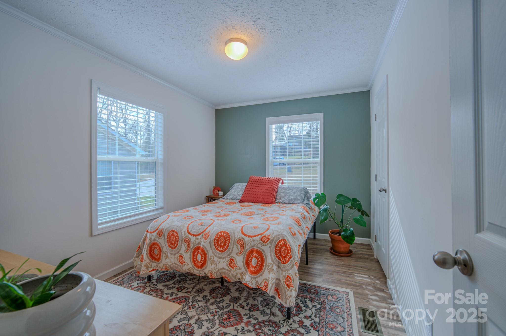 1471 Howard Gap Loop Road