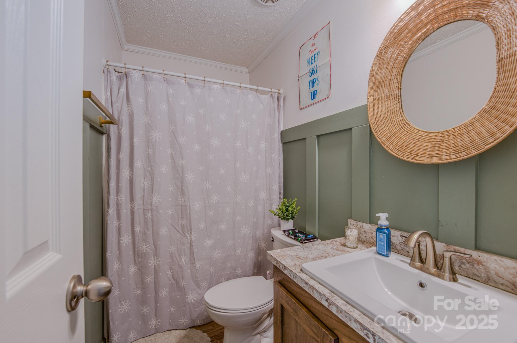 1471 Howard Gap Loop Road