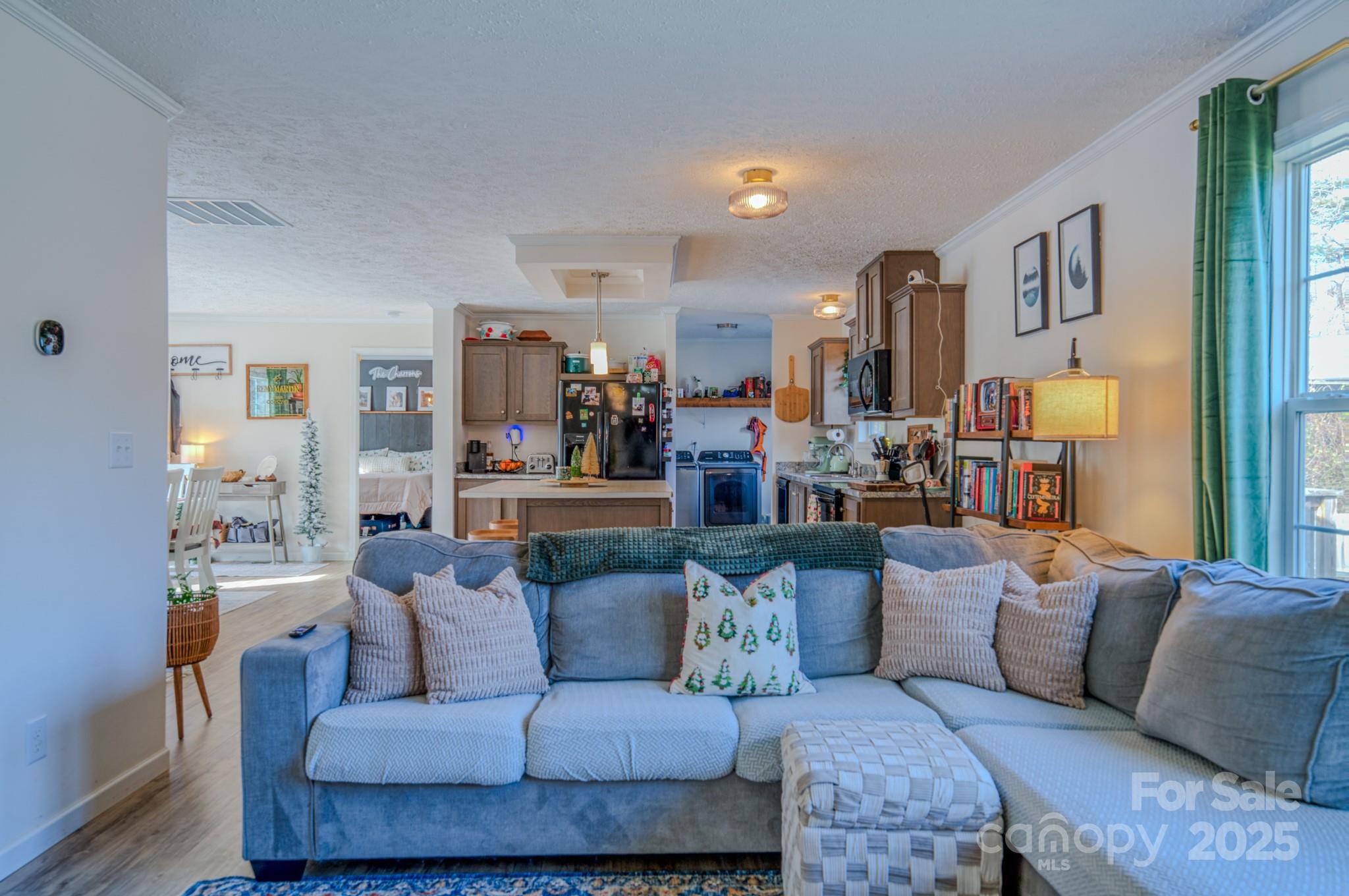 1471 Howard Gap Loop Road