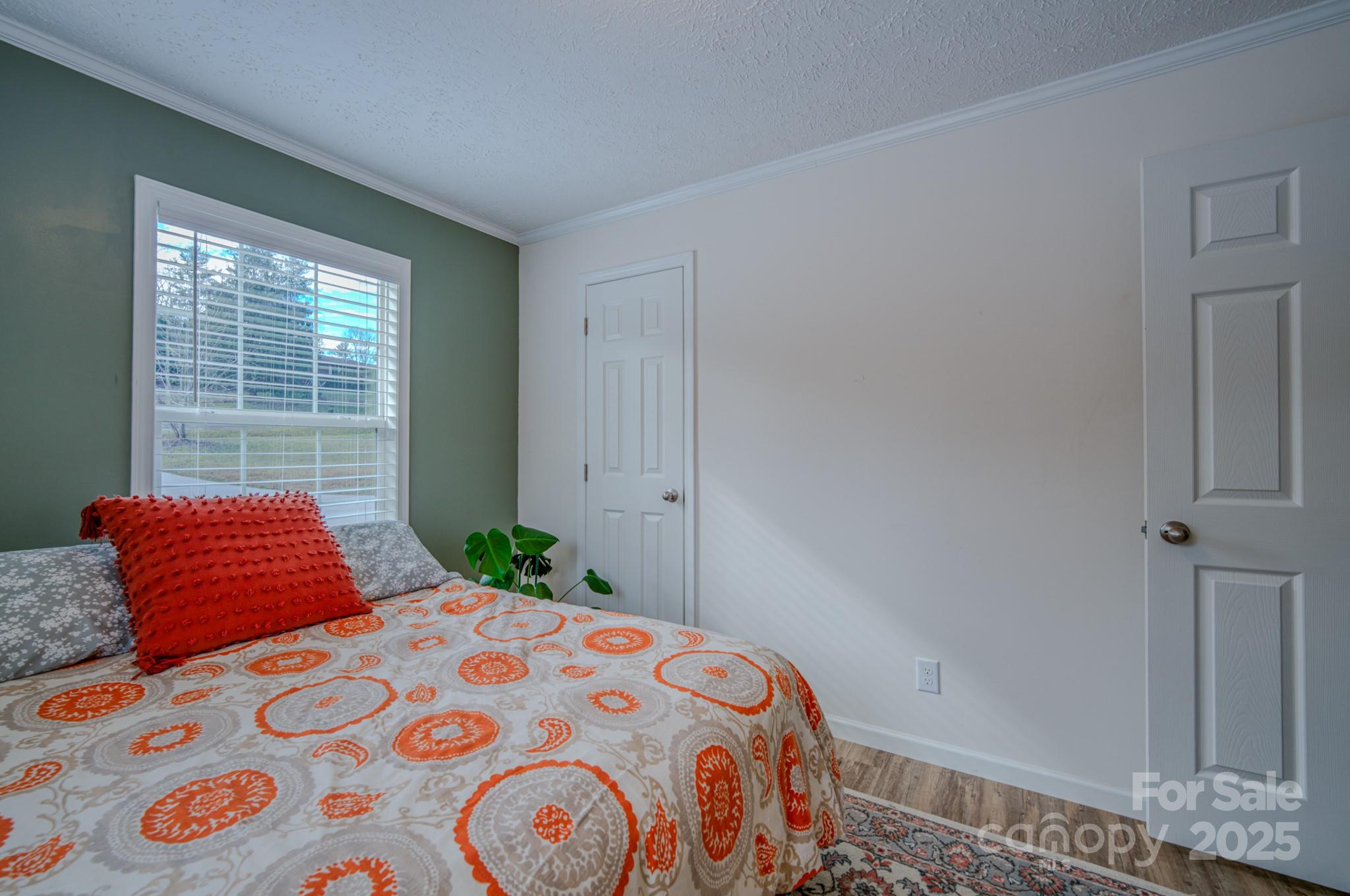 1471 Howard Gap Loop Road