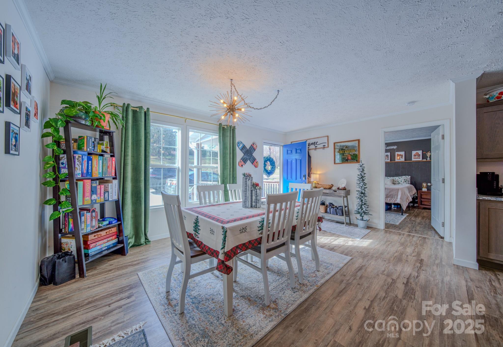 1471 Howard Gap Loop Road