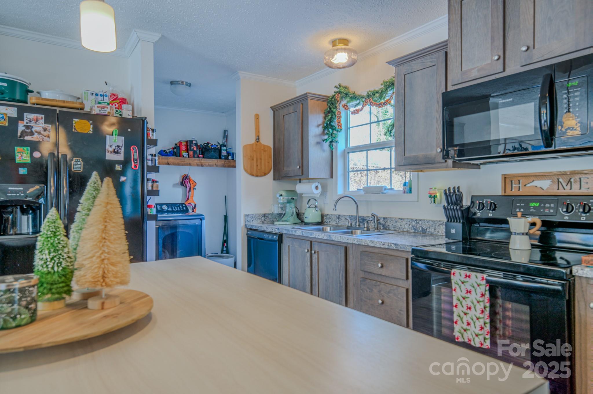 1471 Howard Gap Loop Road