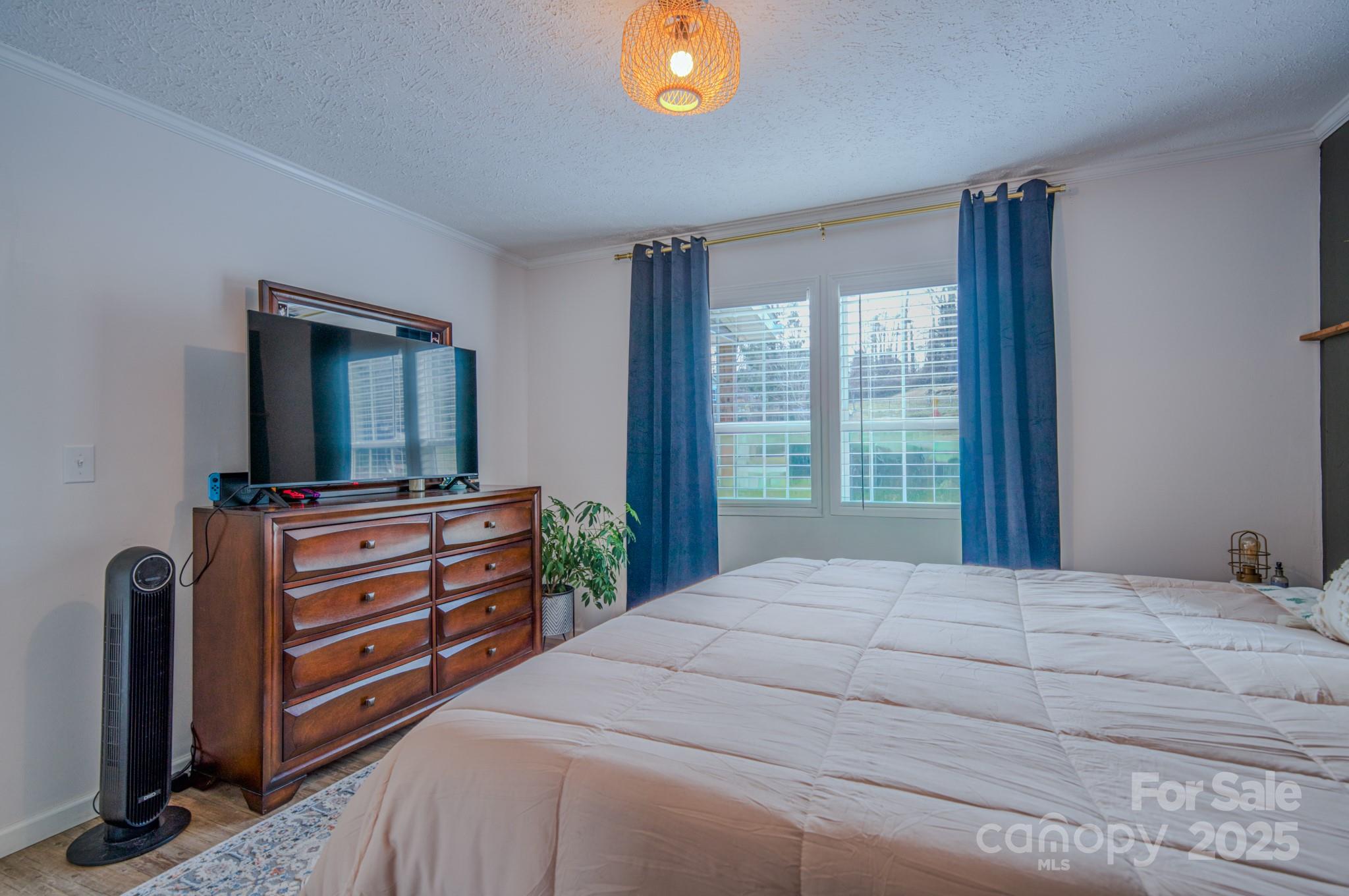 1471 Howard Gap Loop Road