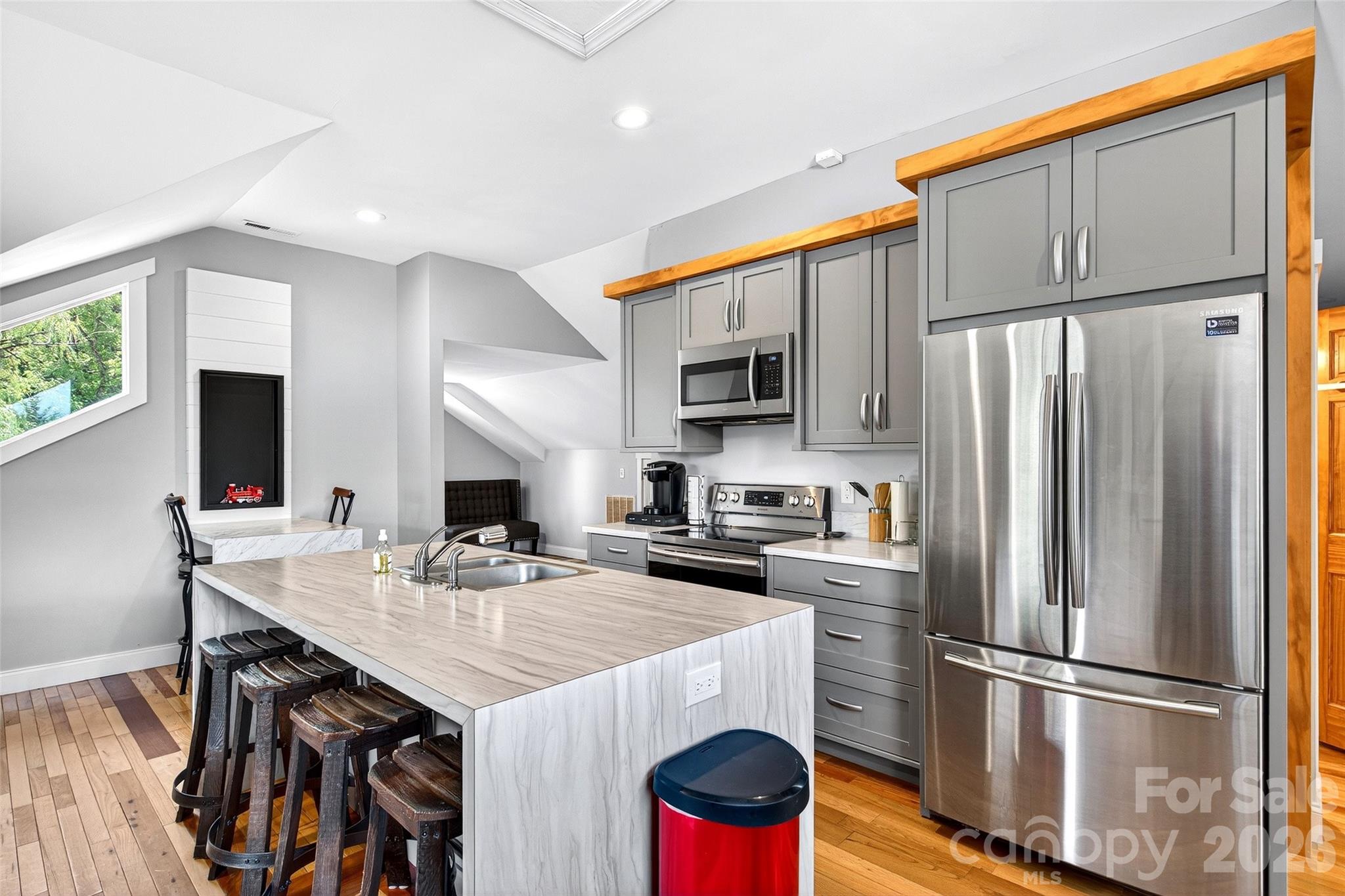 626 Old Lytle Cove Road