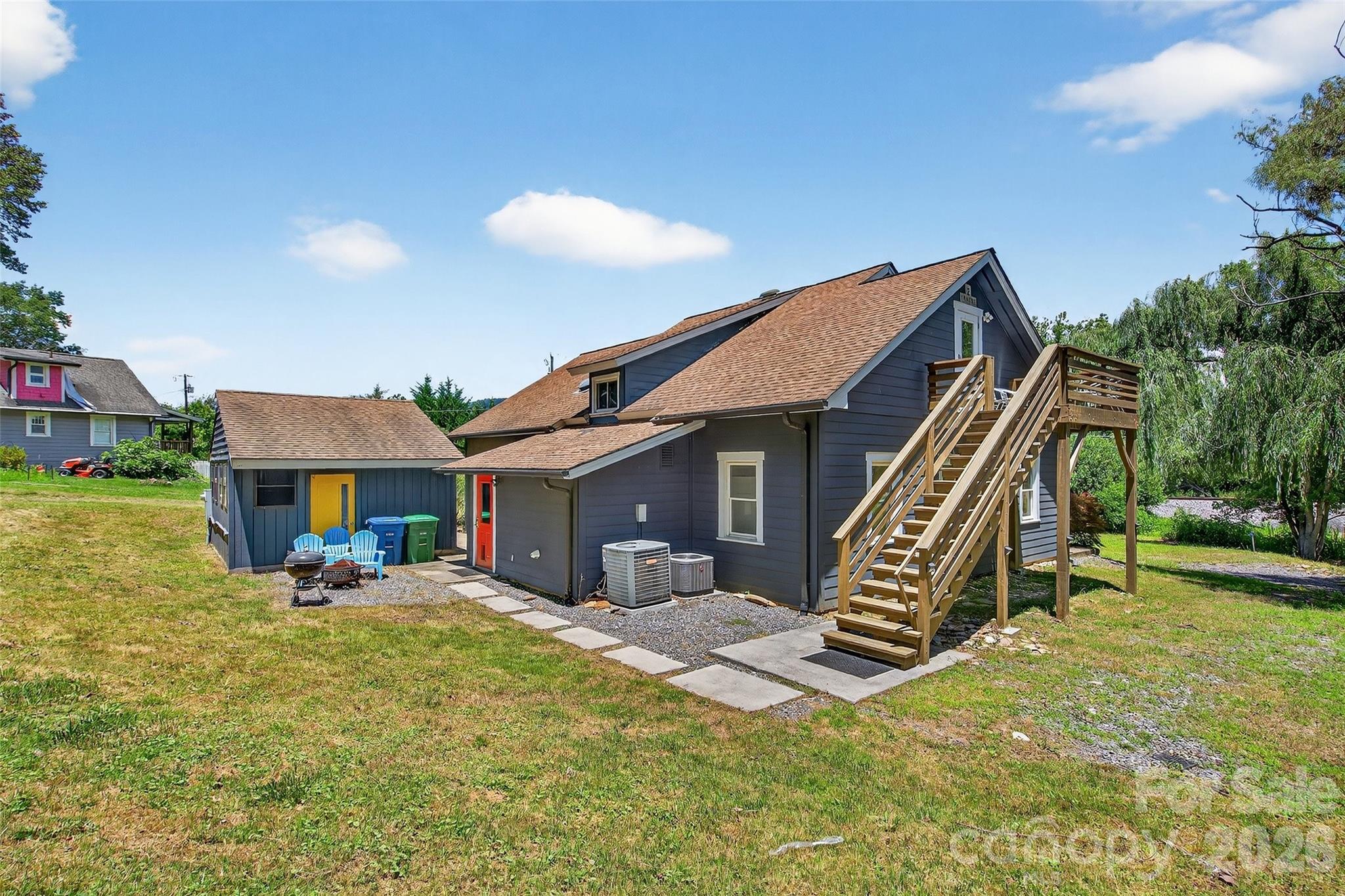 626 Old Lytle Cove Road