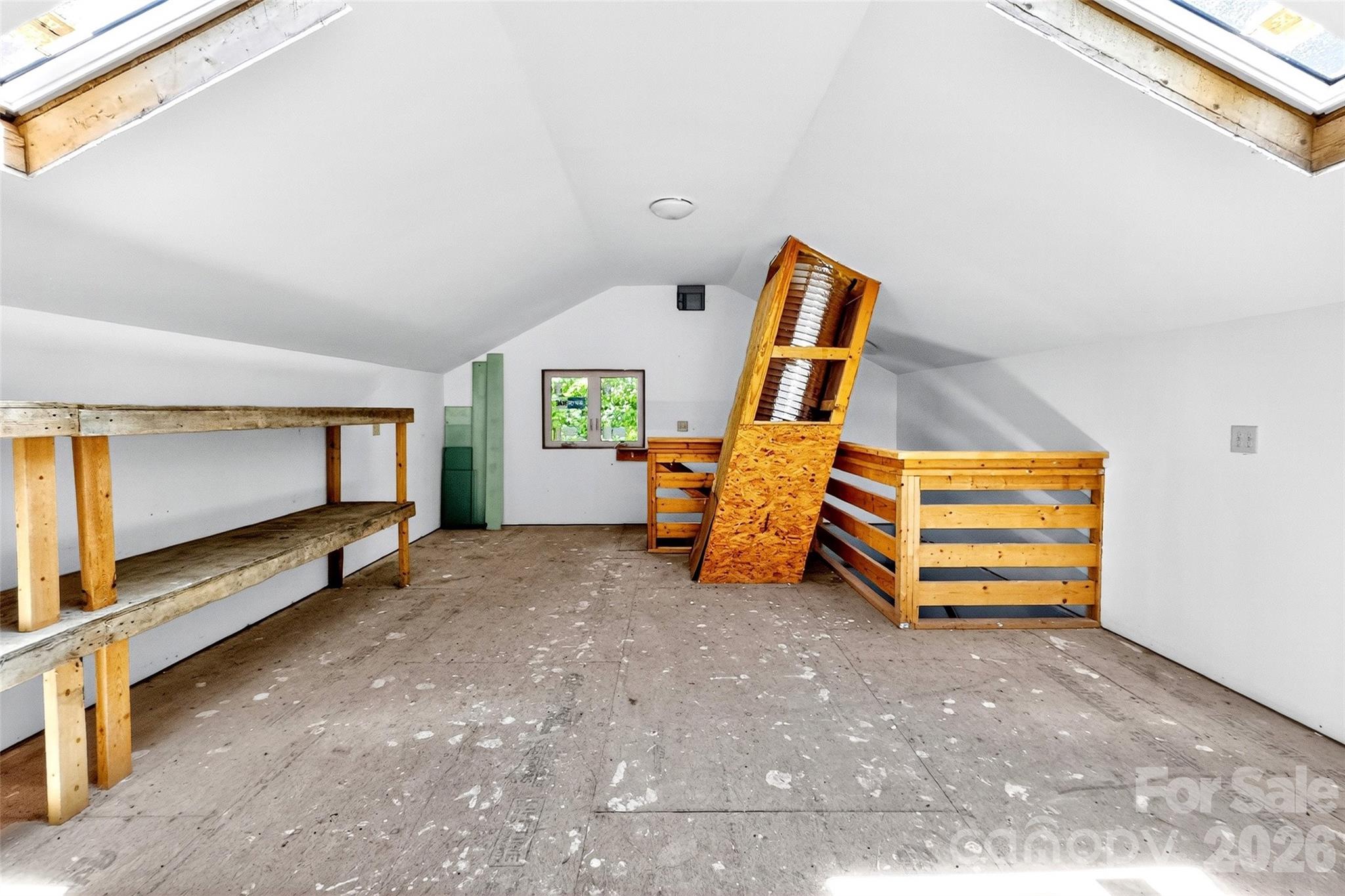 626 Old Lytle Cove Road